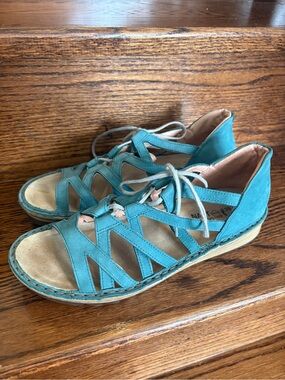 Naot Yarrow Nubuck Teal Leather Lace Up Adjustable Gladiator Sandals Size 8